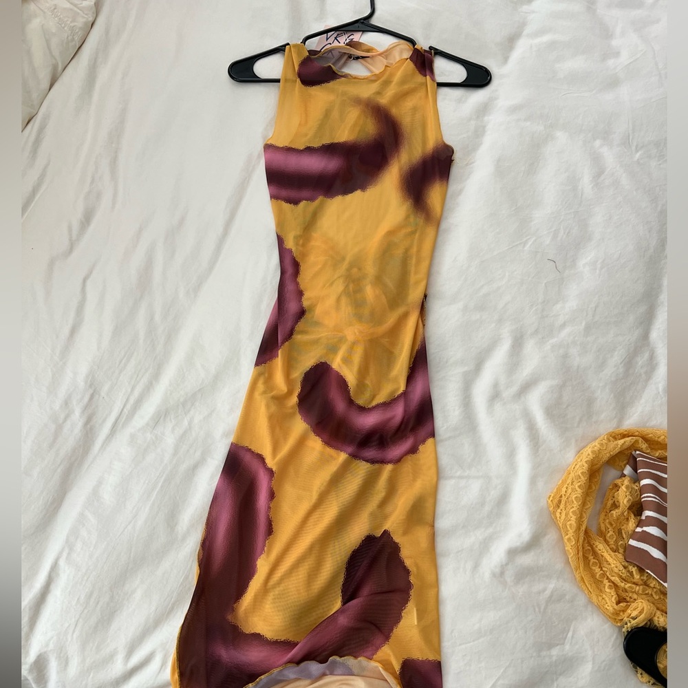 Verge girl dress never worn
